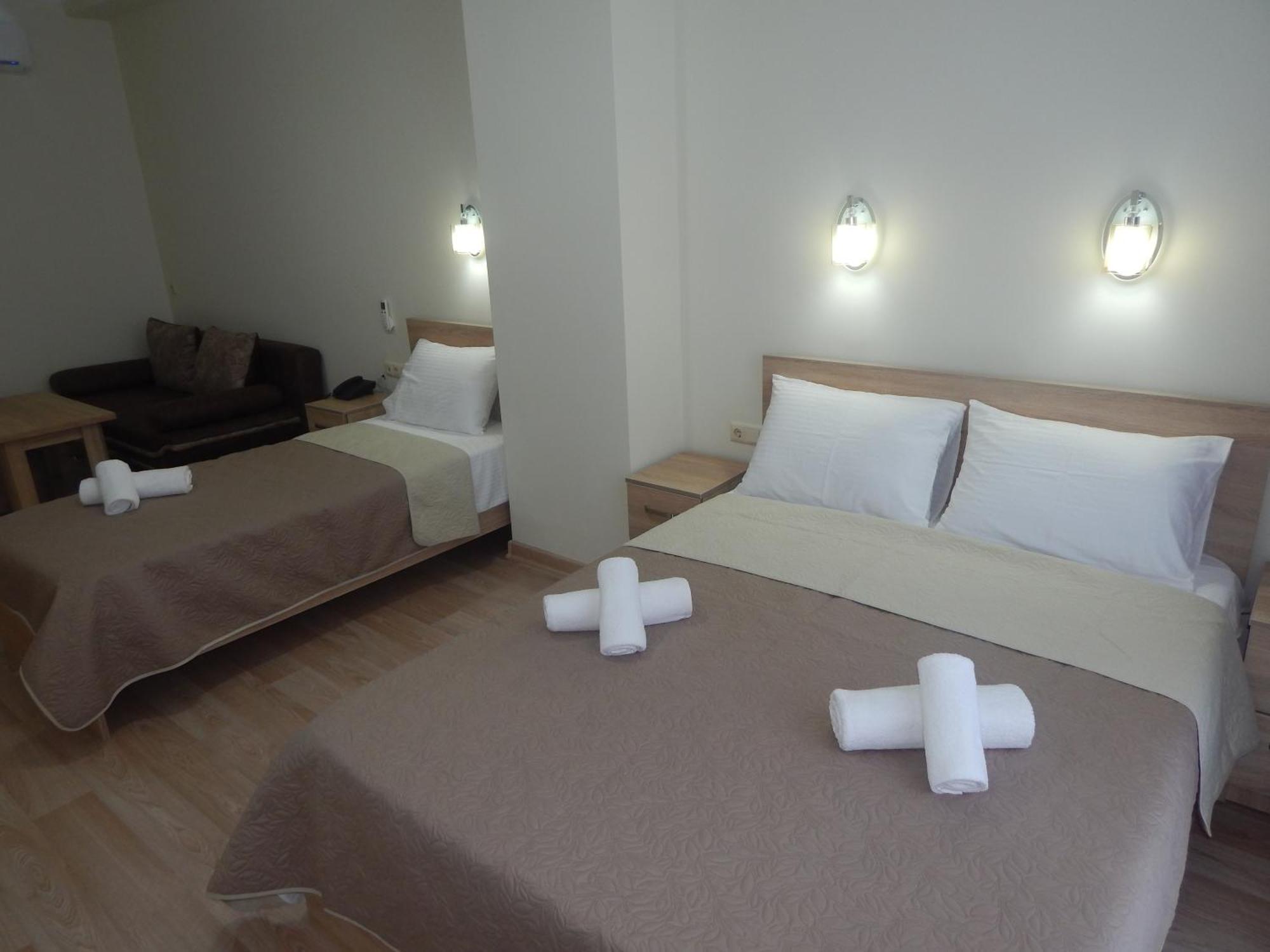 Hotel Belugo Batumi Exterior photo