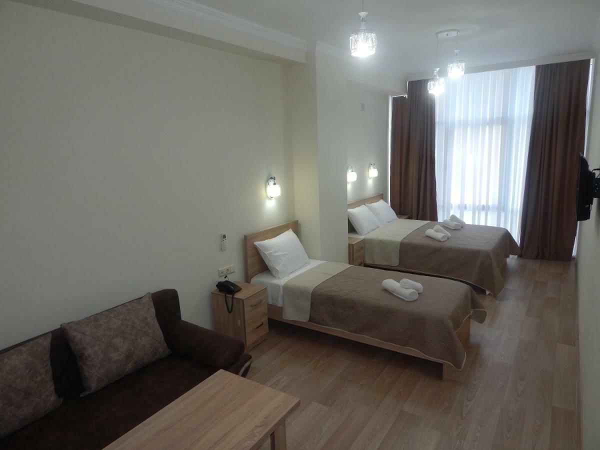 Hotel Belugo Batumi Exterior photo