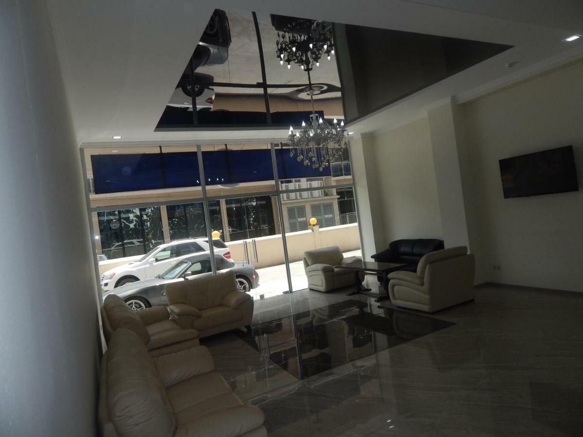 Hotel Belugo Batumi Exterior photo